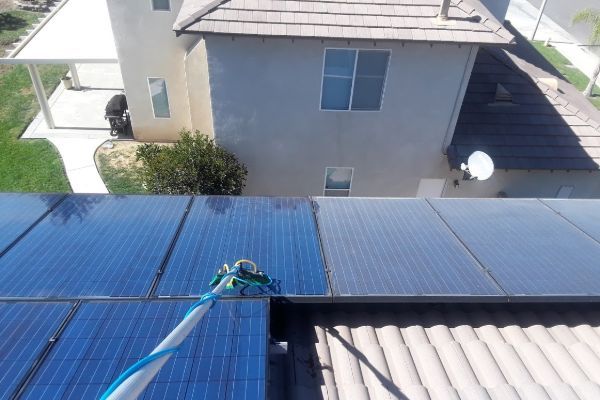 solar panel cleaning near me 099